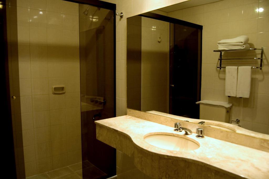Hotel Bristol Asuncion Phòng bức ảnh